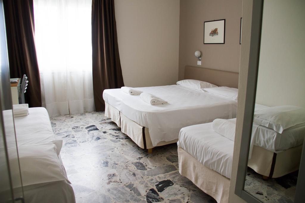 Hotel Arianna Iseo Camera foto