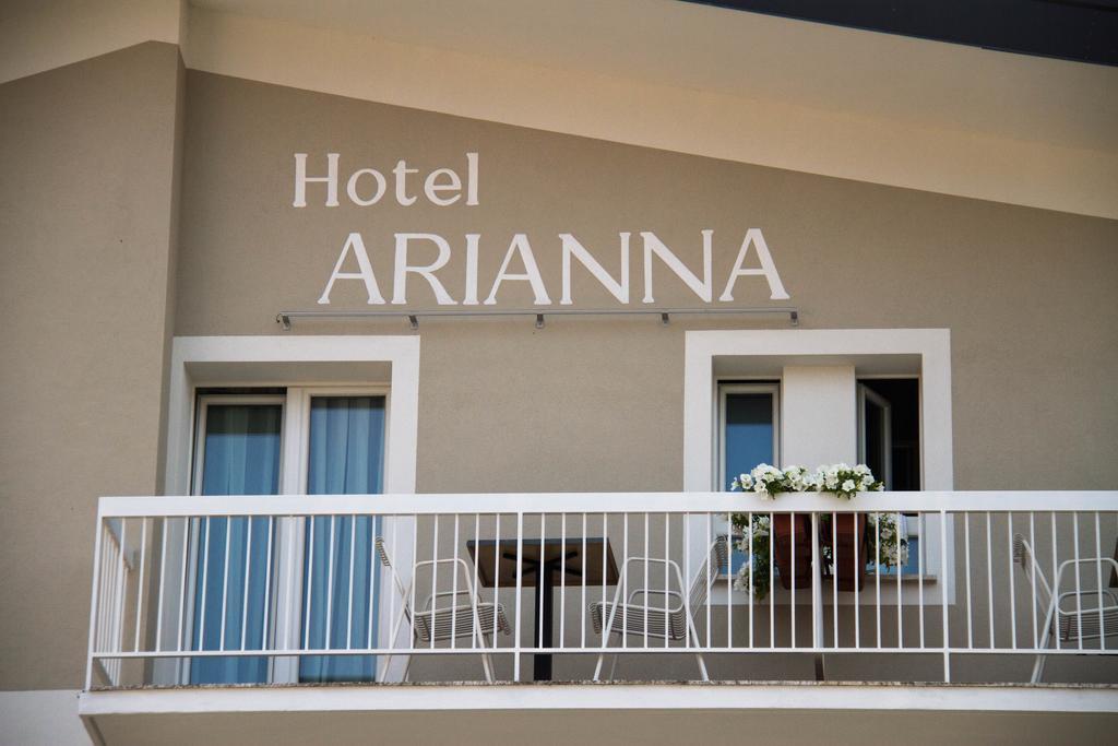 Hotel Arianna Iseo Esterno foto