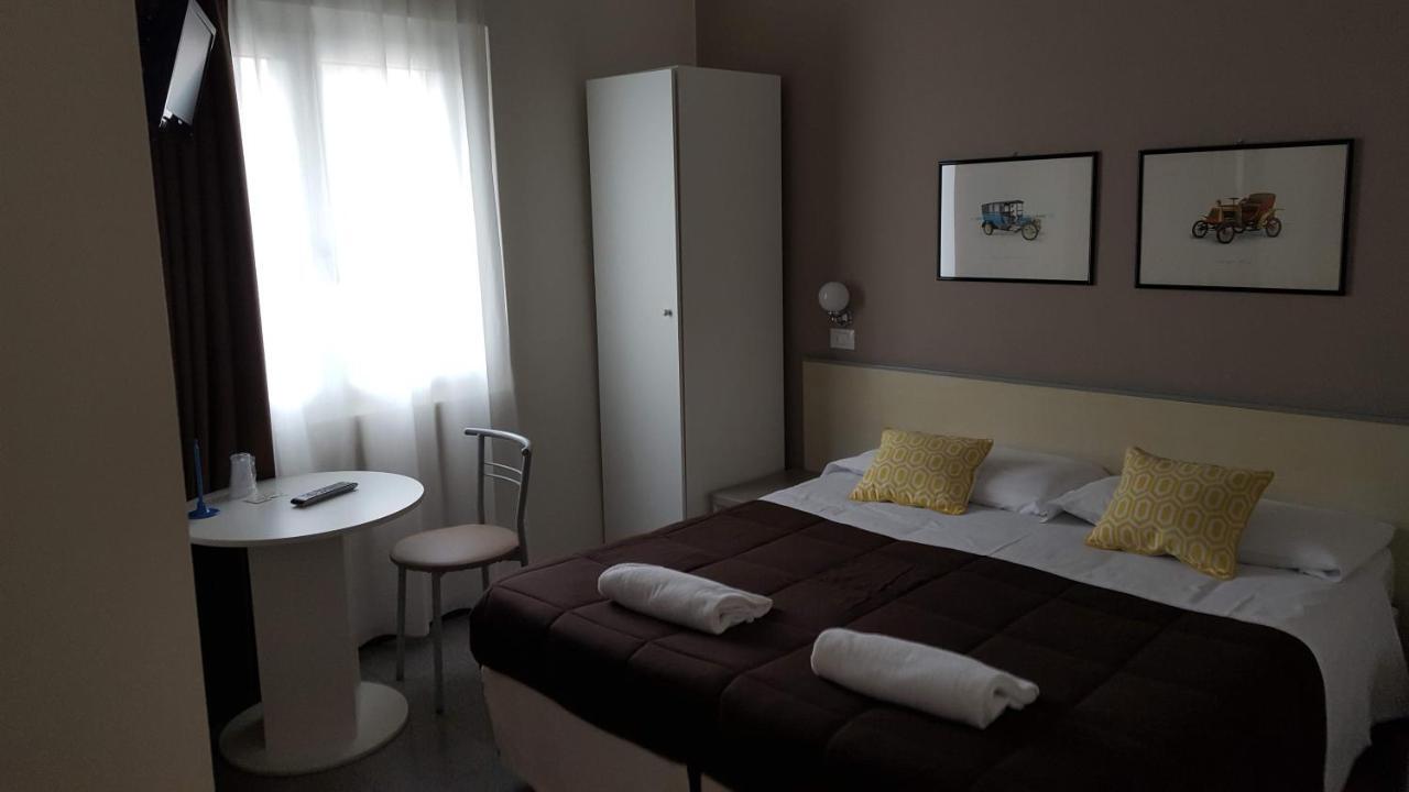 Hotel Arianna Iseo Esterno foto