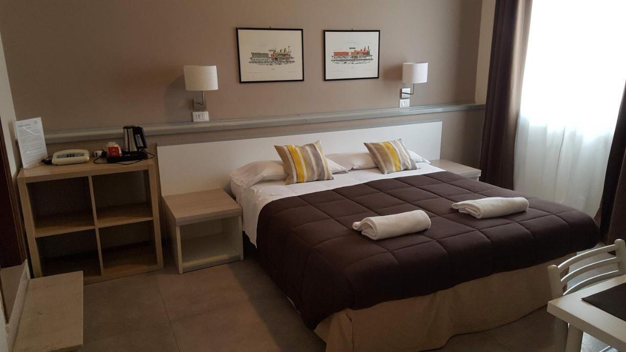 Hotel Arianna Iseo Esterno foto